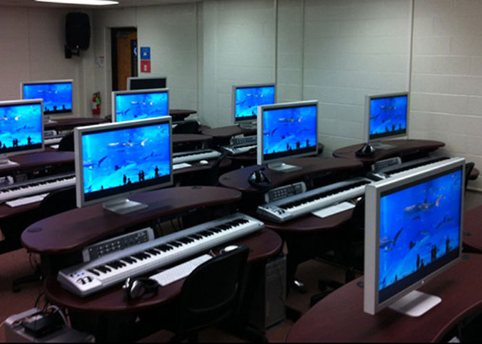 digital pianos in music lab