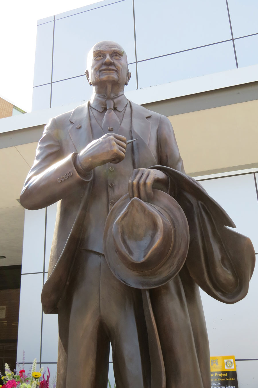C.S. Mott Statue outside of the Mott Library