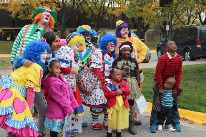 Mott Campus Clowns begin Fall Service with Alternative Weekend in Detroit