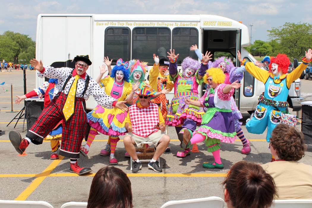 Campus Clowns at the bus